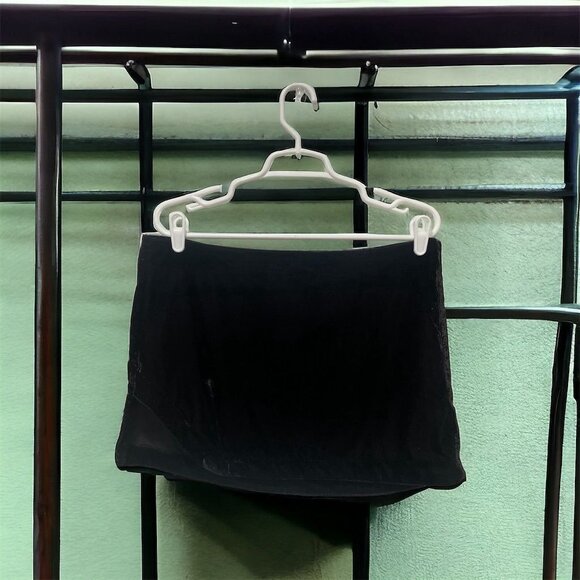 Free People Dresses & Skirts - Free People Women's Black Velvet Mini Skirt Size 12 Short